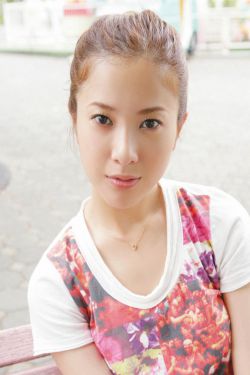 妈妈女儿歌词春晚